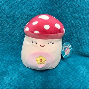 SQUISHMALLOWS Sakina the Mushroom 9in NWT